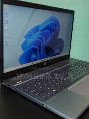 New Laptop HP Pavilion 15 8GB AMD Ryzen 5 SSD 512GB