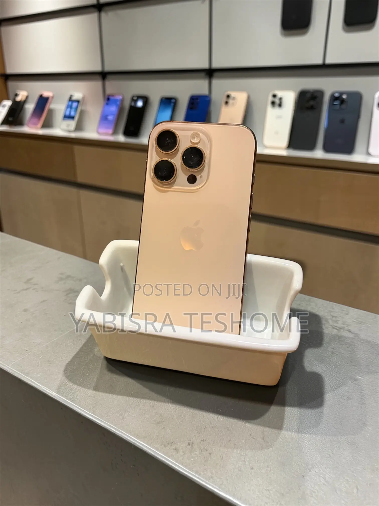 Apple iPhone 16 Pro 256 GB Gold