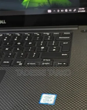 New Laptop Dell XPS 15 16GB Intel Core i9 SSD 512GB