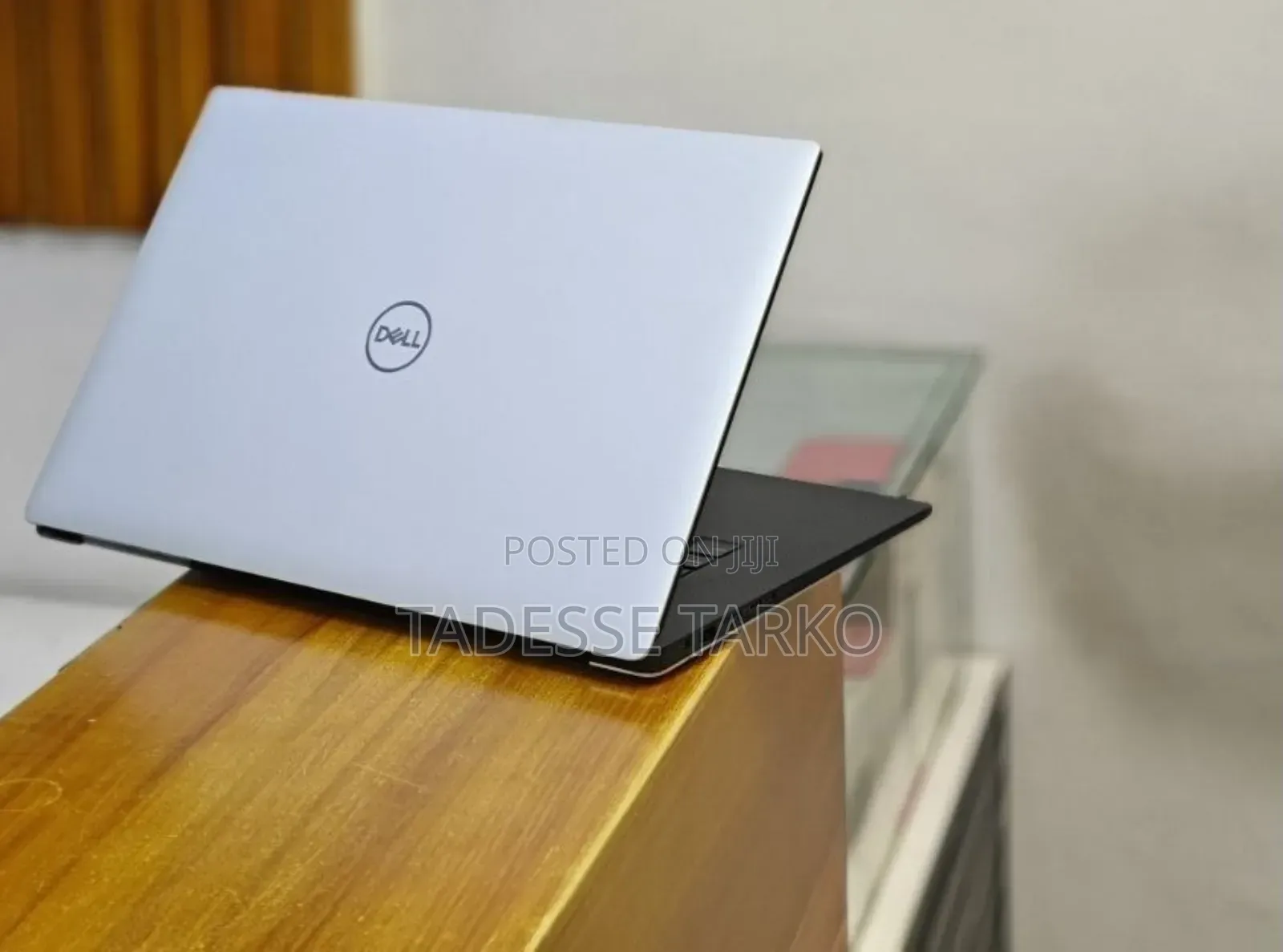 New Laptop Dell XPS 15 16GB Intel Core i9 SSD 512GB