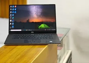 New Laptop Dell XPS 13 8GB Intel Core i5 SSD 512GB