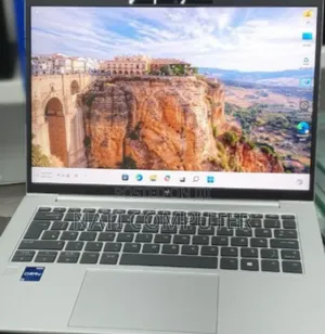 New Laptop HP 16GB Intel Core i7 SSD 512GB