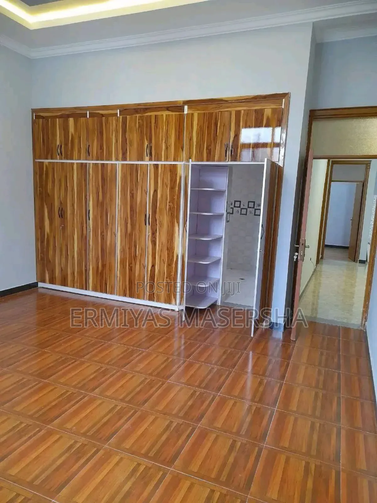 Furnished 5bdrm Villa in Yeka for sale