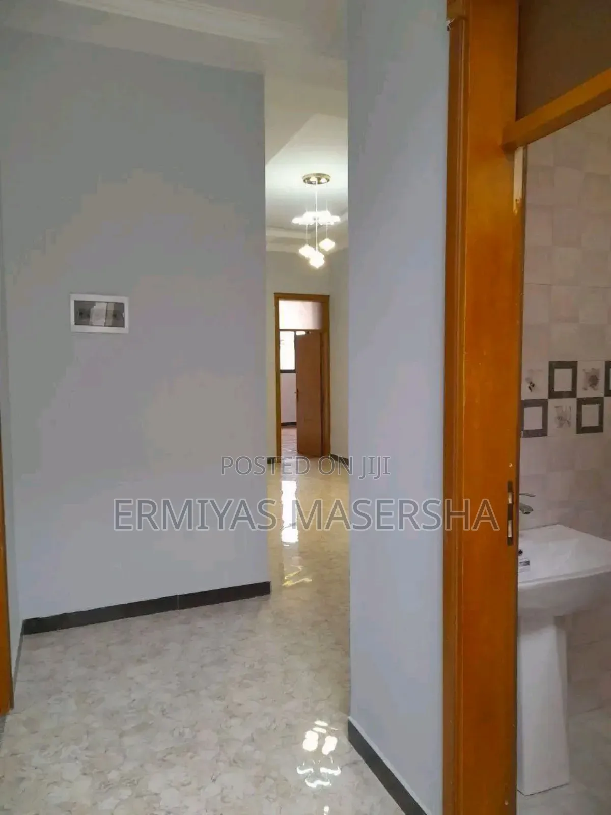 Furnished 5bdrm Villa in Yeka for sale