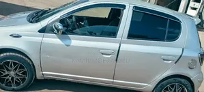 Toyota Vitz 2003 Silver