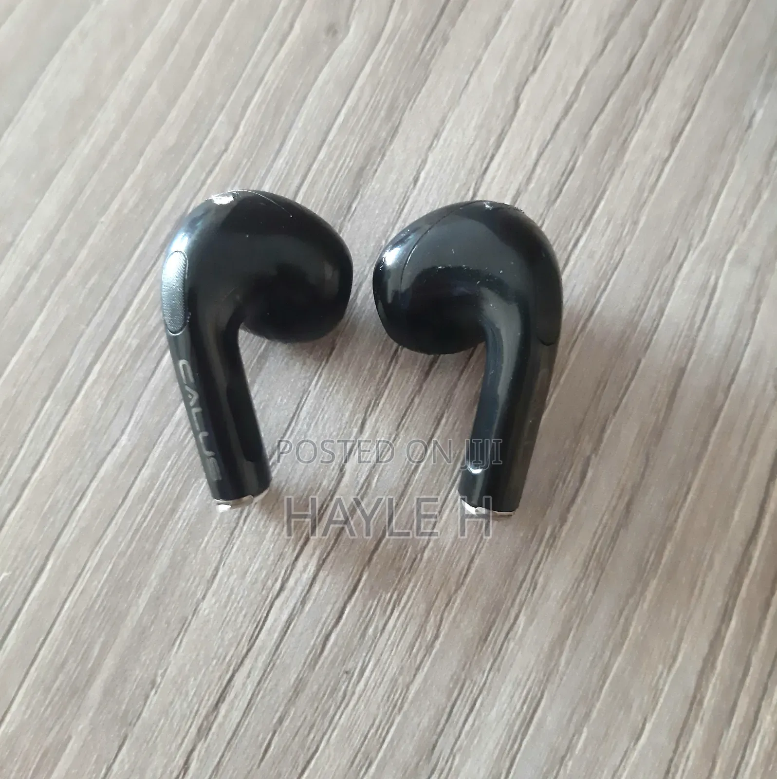 Calus Round 9 Earbud