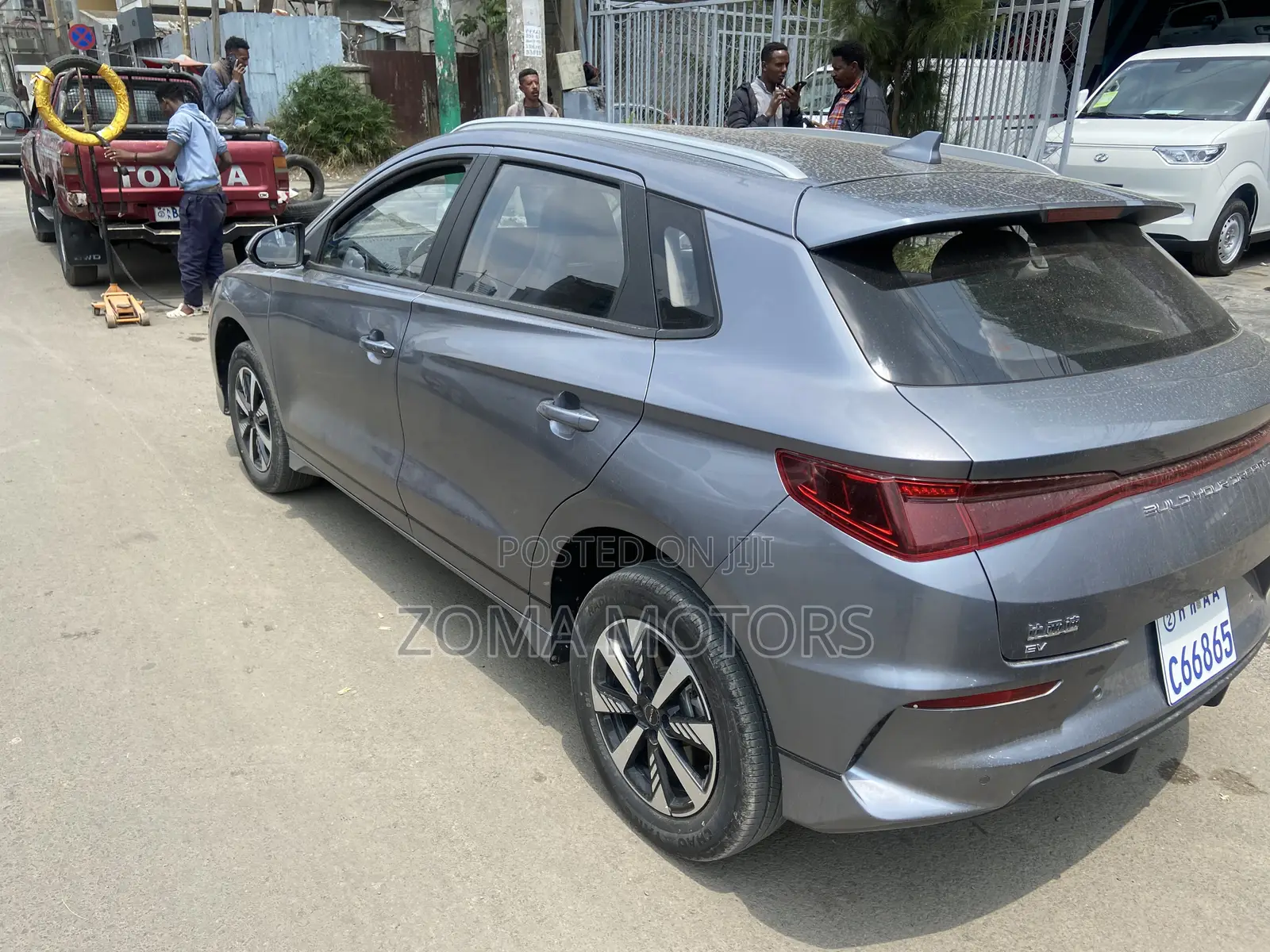 New BYD E2 43 kWh 94 hp FWD 2024 Gray