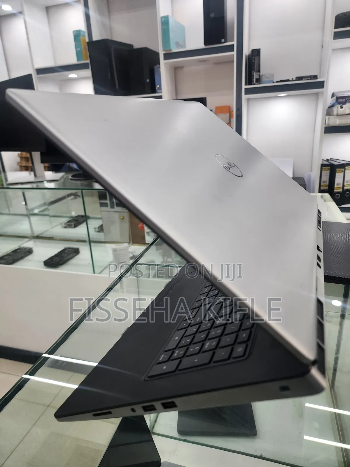 Laptop Dell Precision 7750 32GB Intel Core i7 SSD 500GB