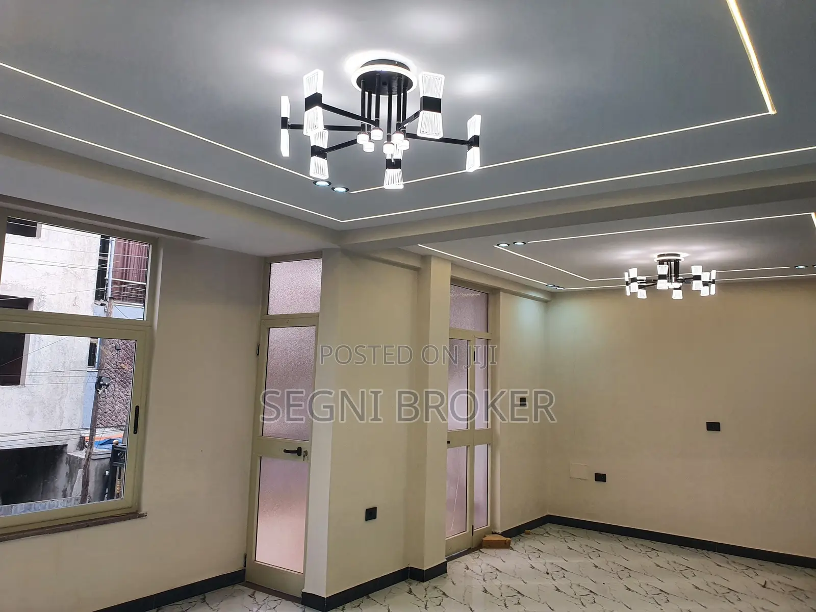 Furnished 5bdrm House in Semet Safari, Bole for sale