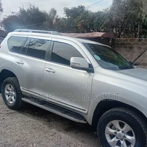 Toyota Land Cruiser Prado 2014 Silver