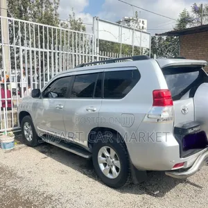 Toyota Land Cruiser Prado 2014 Silver