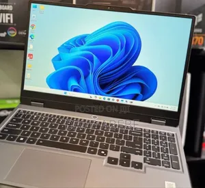 New Laptop Lenovo LOQ 15AHP10 16GB Intel Core i5 SSD 512GB