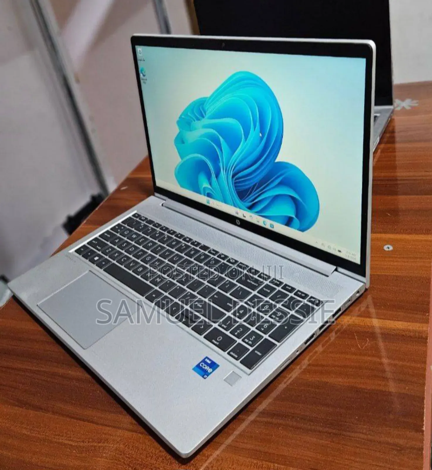 New Laptop HP ProBook 450 G8 16GB Intel Core i7 SSD 256GB