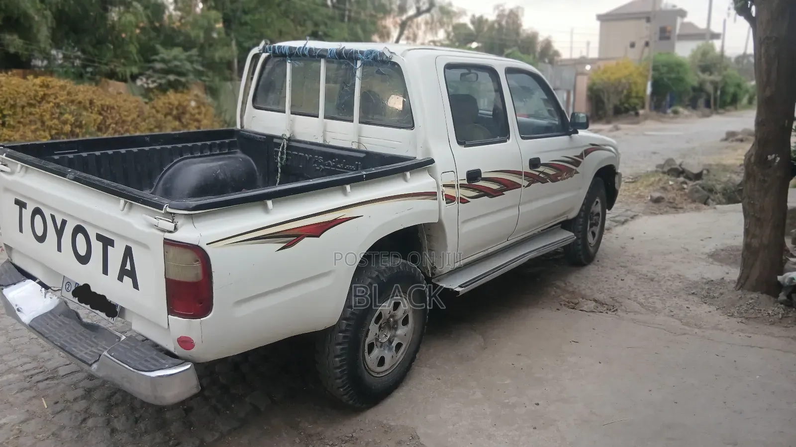 Toyota Hilux 1998 White
