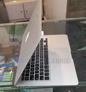New Laptop Apple MacBook Air 2015 8GB Intel Core i5 SSD 256GB