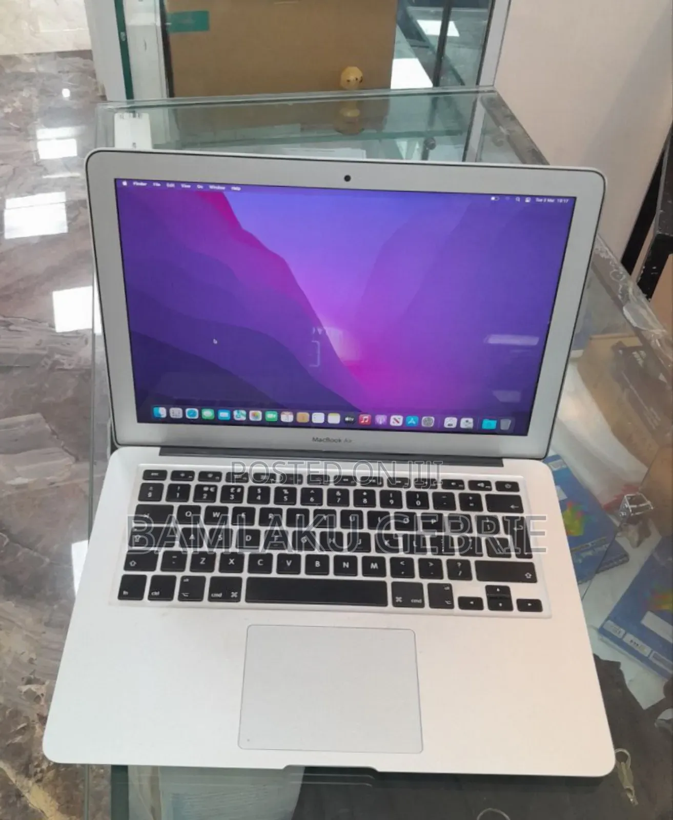 New Laptop Apple MacBook Air 2015 8GB Intel Core i5 SSD 256GB