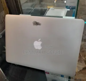 New Laptop Apple MacBook Air 2015 8GB Intel Core i5 SSD 256GB