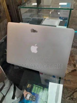 New Laptop Apple MacBook Air 2015 8GB Intel Core i5 SSD 256GB