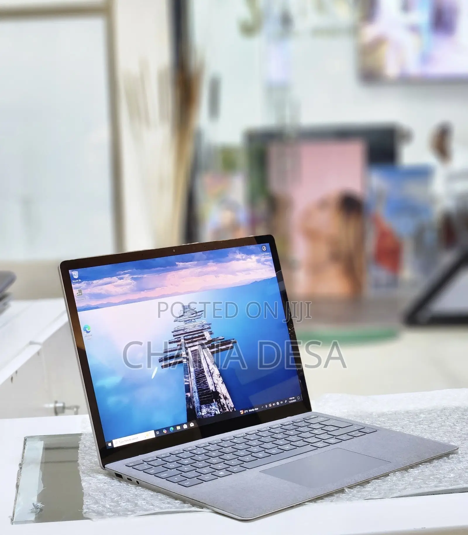 New Laptop Microsoft Surface 8GB Intel Core i5 SSD 512GB