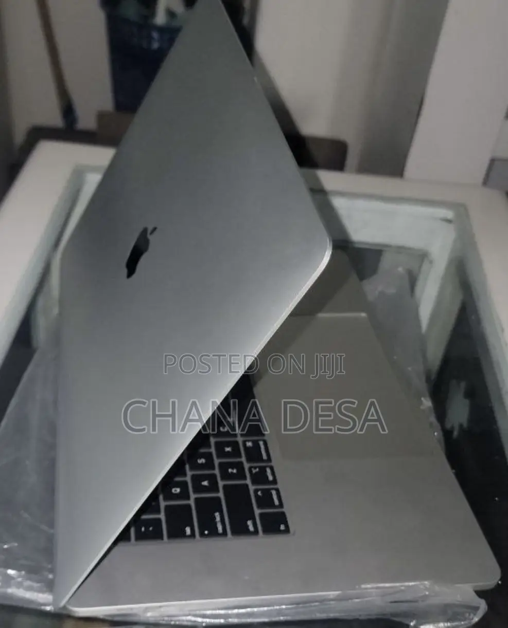New Laptop Apple MacBook Pro 64GB Intel Core i9 SSD 1T