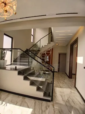 9bdrm Villa in ​🏠 በአስቸኳይ የሚሸጥ ዘመናዊ, Bole for sale