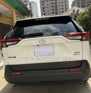 New Toyota RAV4 XLE 2025
