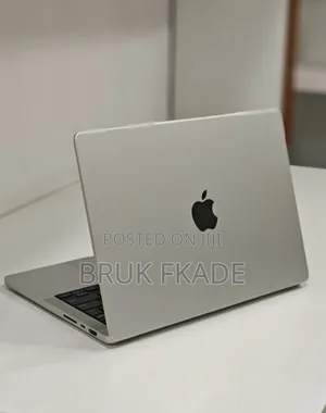 New Laptop Apple MacBook Pro 2024 M4 14-inch 16GB Apple M4 Pro SSD 1T
