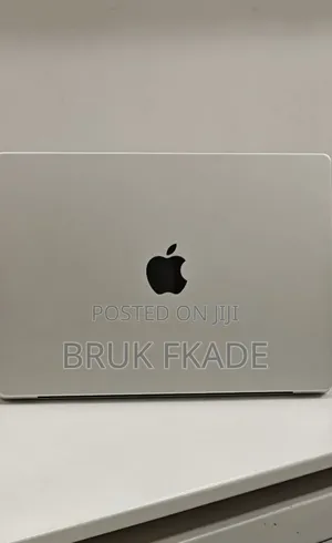 New Laptop Apple MacBook Pro 2024 M4 14-inch 16GB Apple M4 Pro SSD 1T