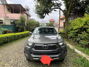 Toyota Hilux 2021 Purple