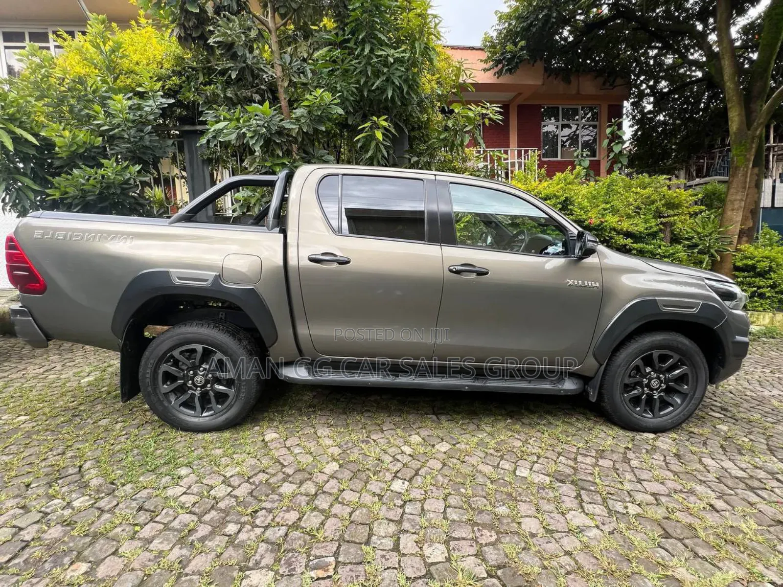 Toyota Hilux 2021 Purple