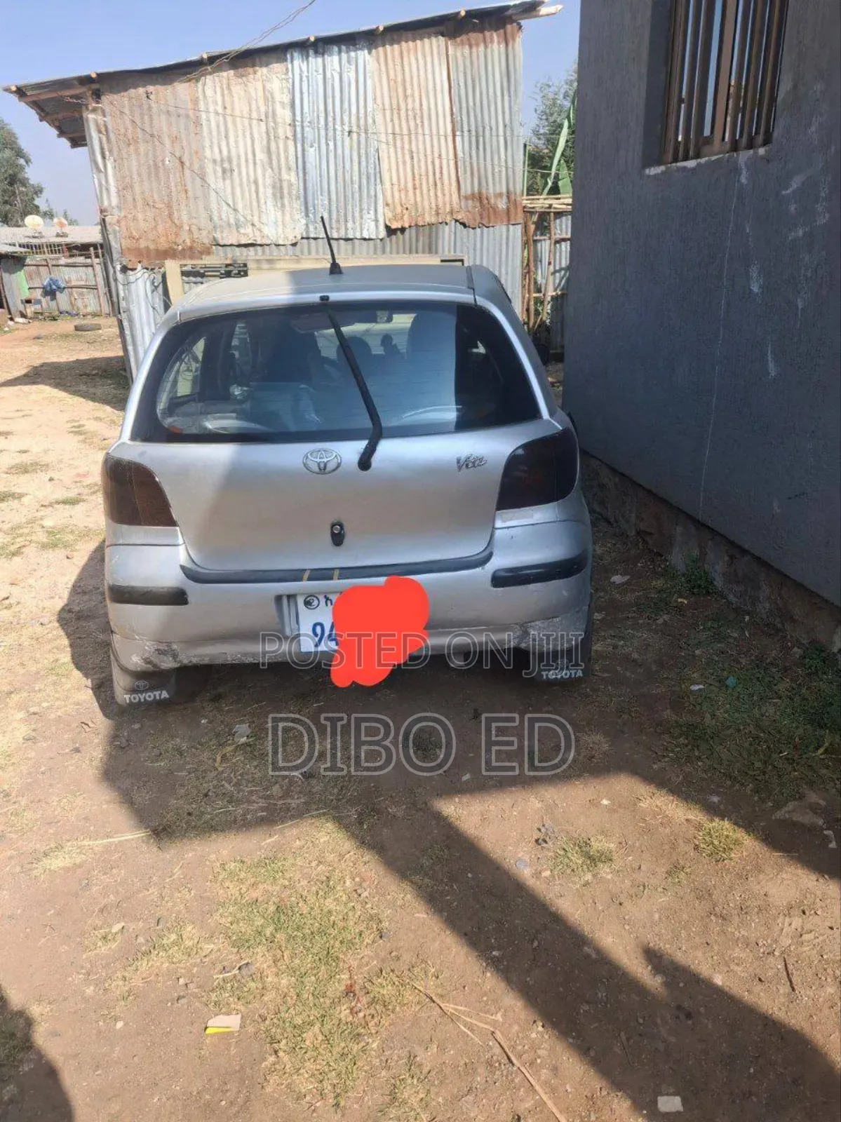 Toyota Vitz 2004 Silver