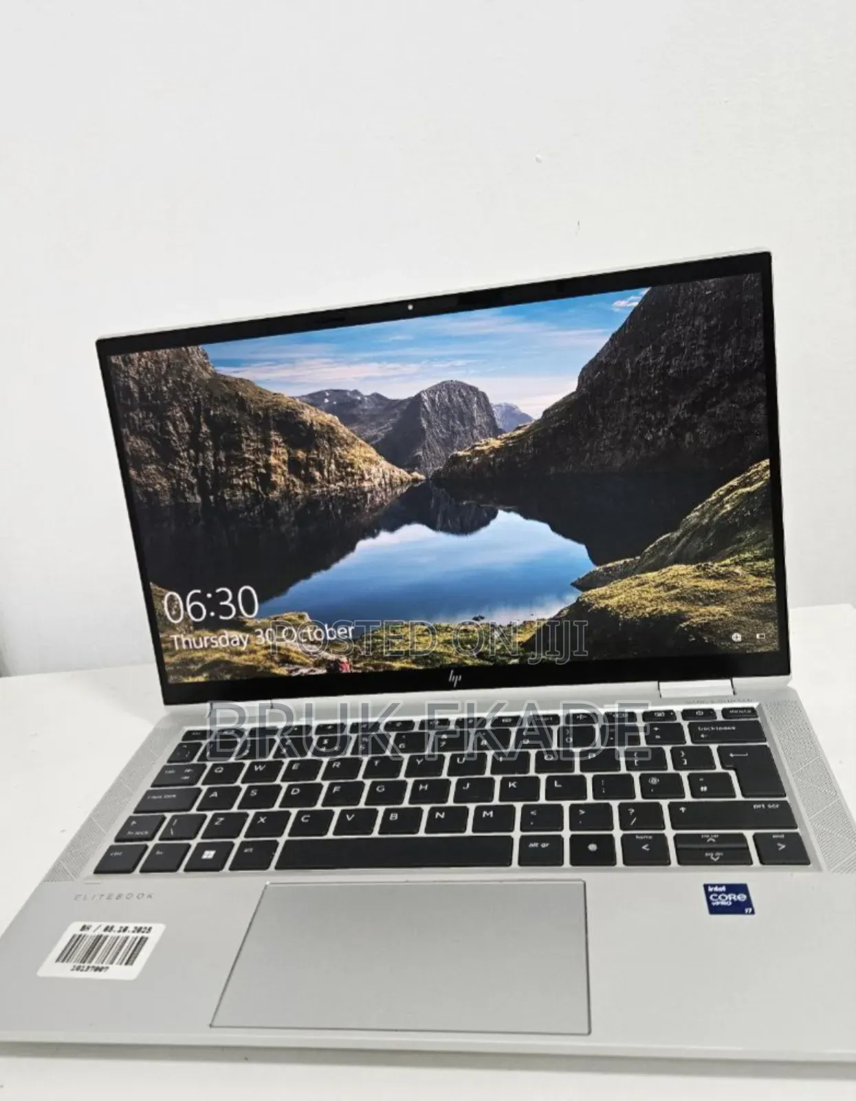 New Laptop HP EliteBook 830 G8 16GB Intel Core i7 SSD 512GB
