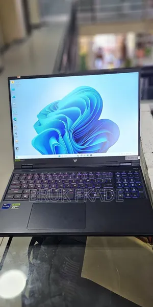 New Laptop Acer Predator Helios Neo 16 16GB Intel Core i9 SSD 1T