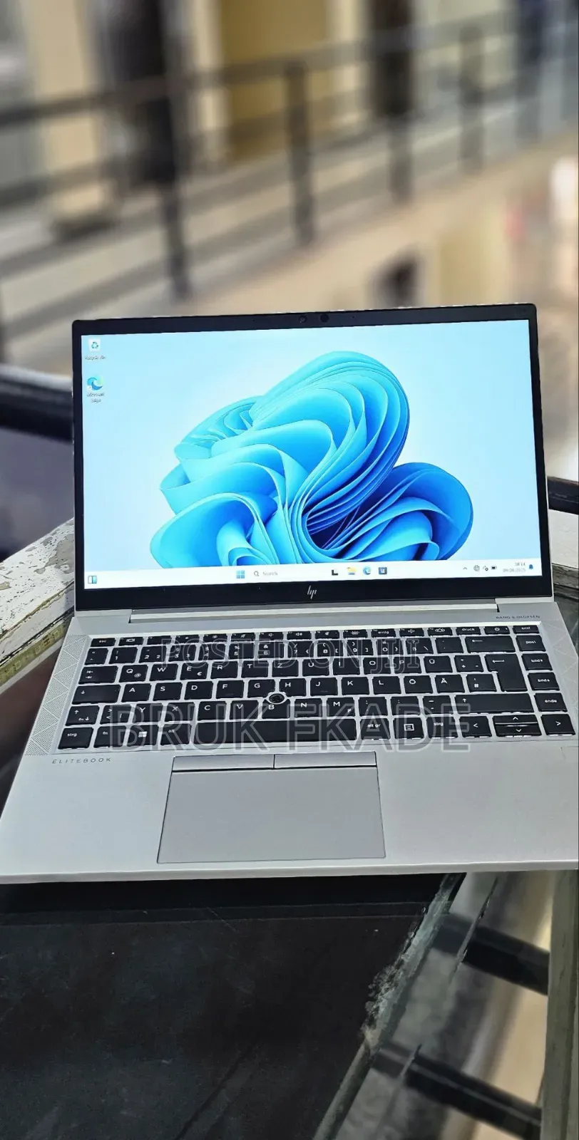 New Laptop HP EliteBook 840 G8 16GB Intel Core i5 SSD 512GB