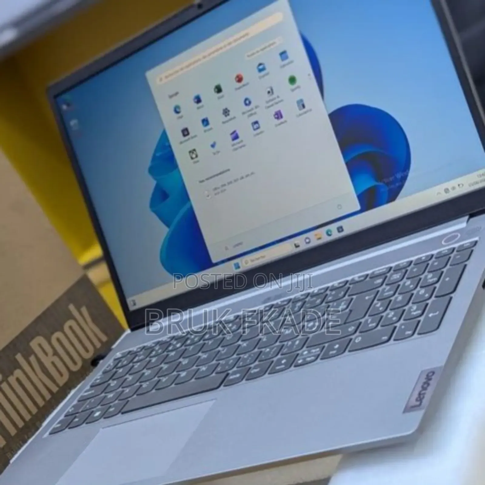 New Laptop Lenovo Ideapad 3 16GB Intel Core i5 SSD 512GB