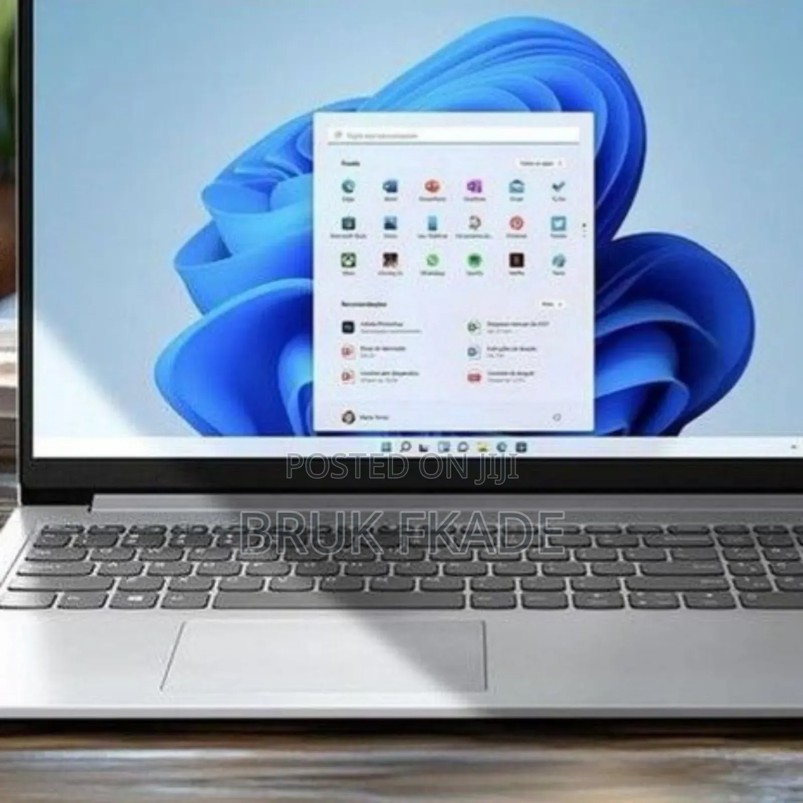New Laptop Lenovo Ideapad 3 16GB Intel Core i5 SSD 512GB