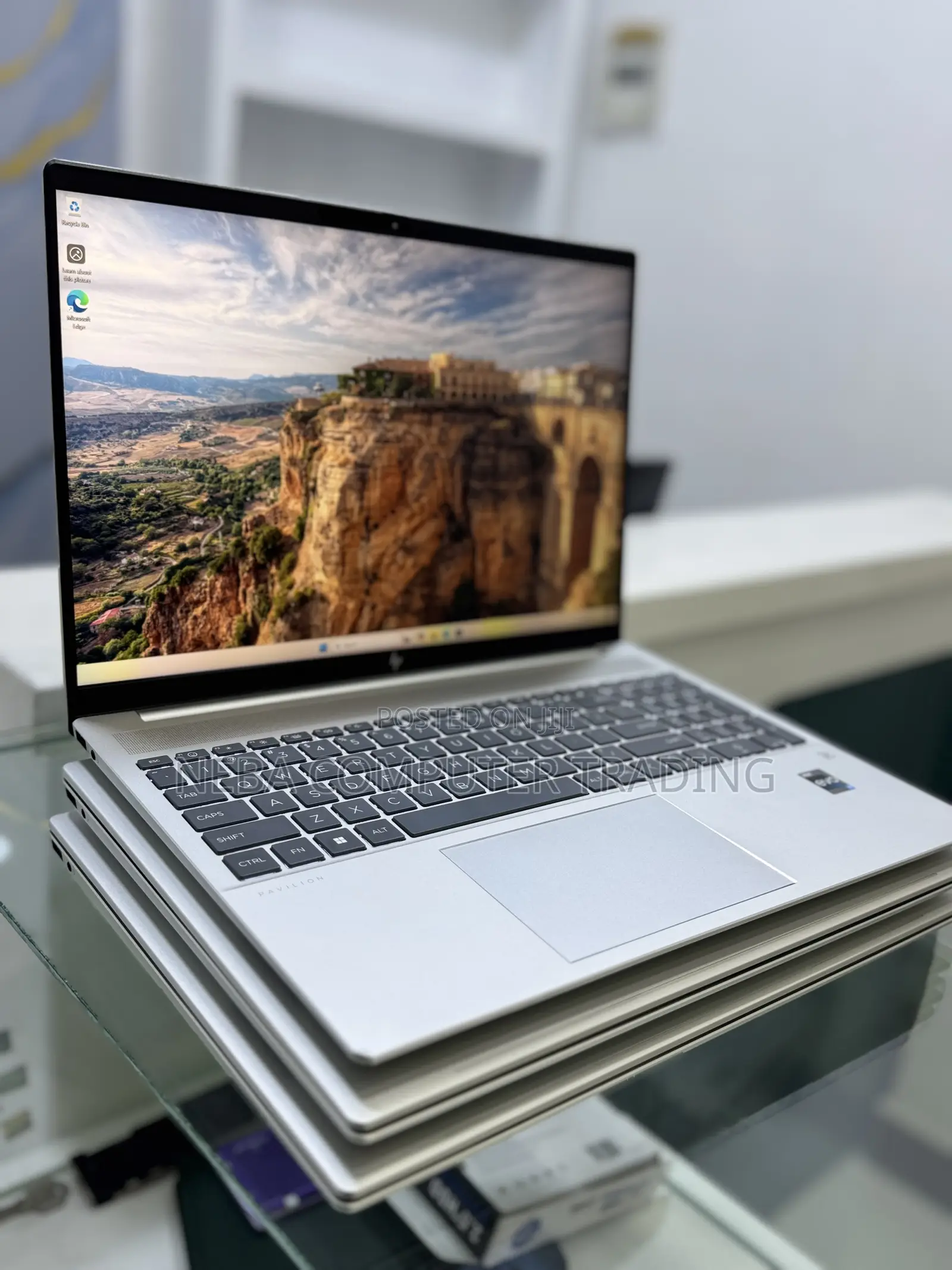 New Laptop HP Pavilion 15 16GB Intel Core i7 SSD 1T