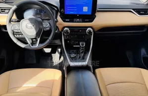 Toyota RAV4 Hybrid 2023