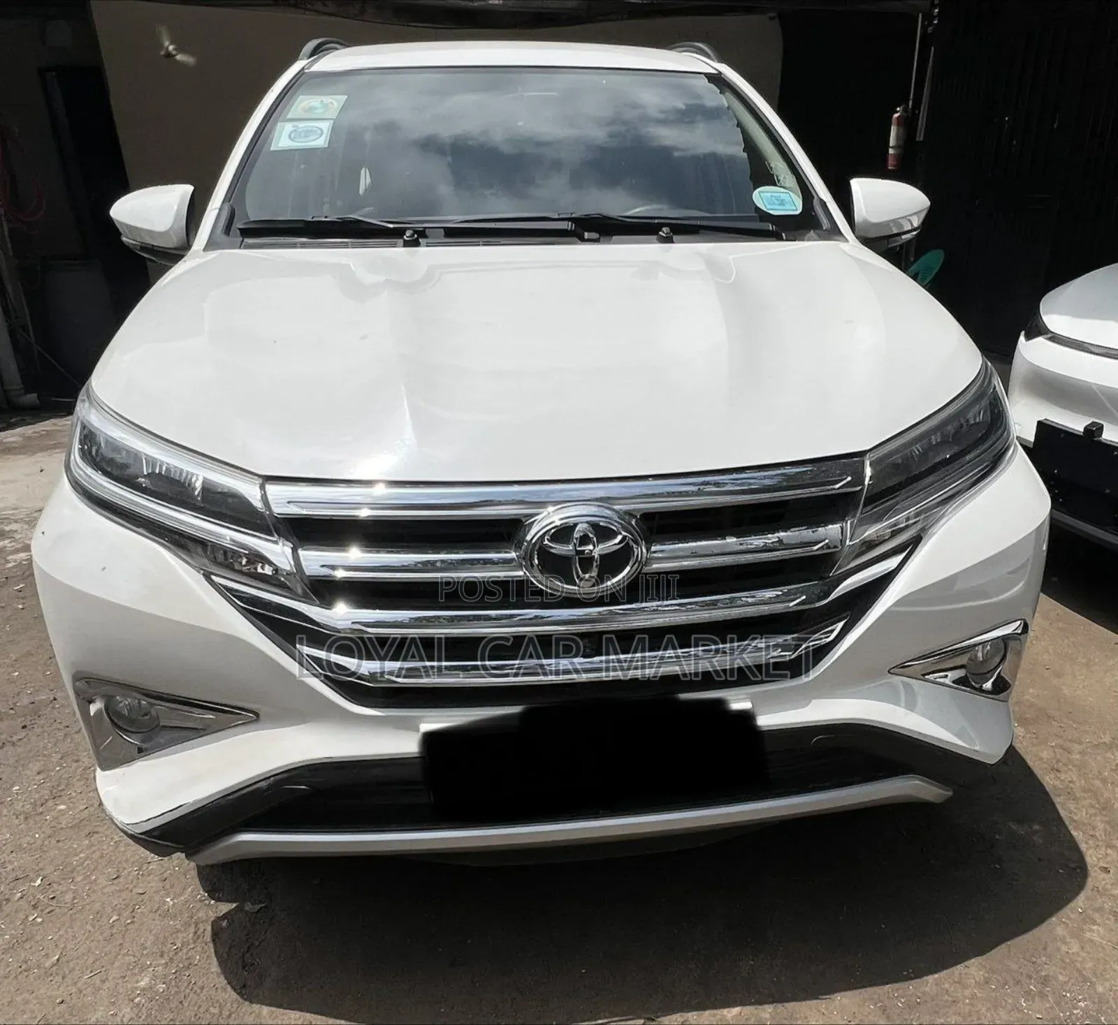 Toyota Rush 2023 White