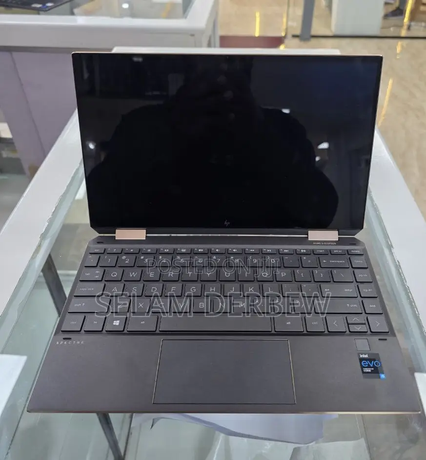 New Laptop HP Spectre X360 8GB Intel Core i5 SSD 512GB