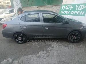 Mitsubishi Attrage 2021 Gray