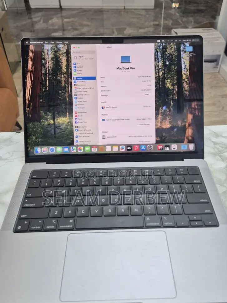 New Laptop Apple MacBook Pro M1 16GB Apple M1 Pro SSD 512GB