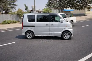 Suzuki Every Wagon 2012 Silver