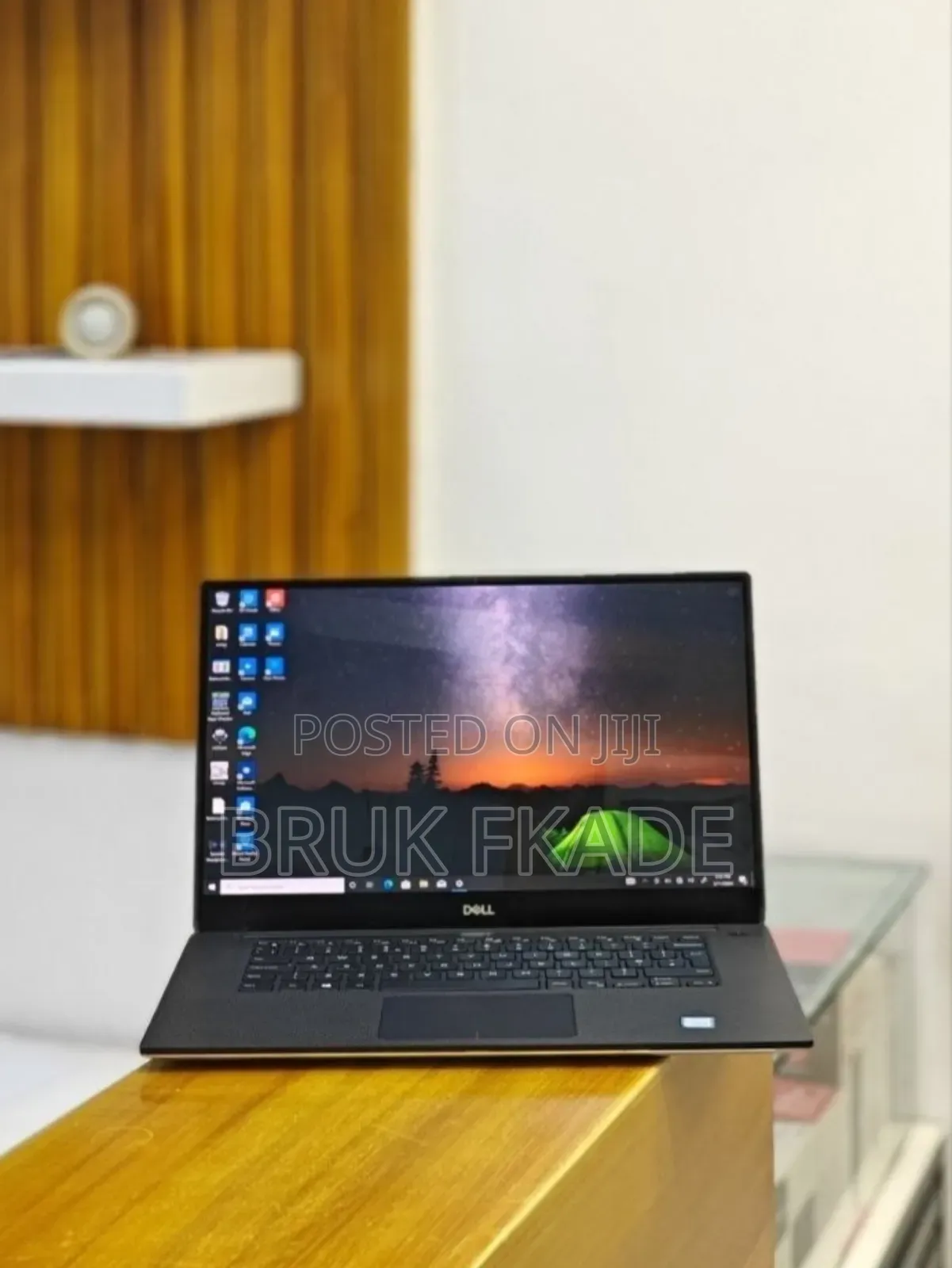 New Laptop Dell XPS 15 16GB Intel Core i9 SSD 512GB