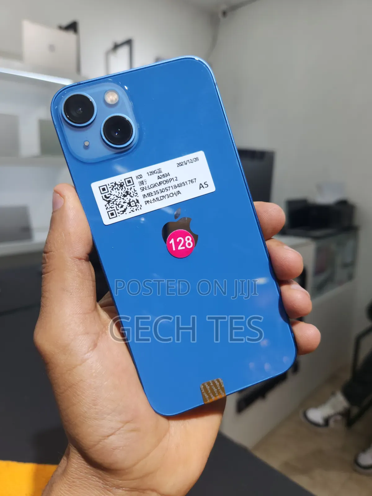 New Apple iPhone 13 128 GB Blue