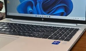 New Laptop HP EliteBook 840 G8 16GB Intel Core i7 SSD 512GB