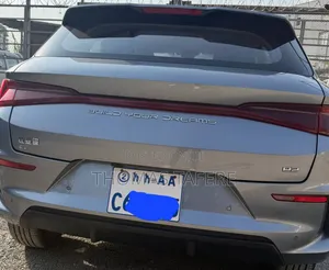BYD E2 43 kWh 94 hp FWD 2025 Silver