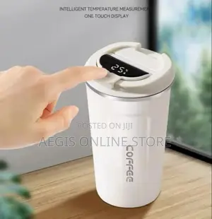 Smart Insulated Travel Mug With a Digital Temperature Display