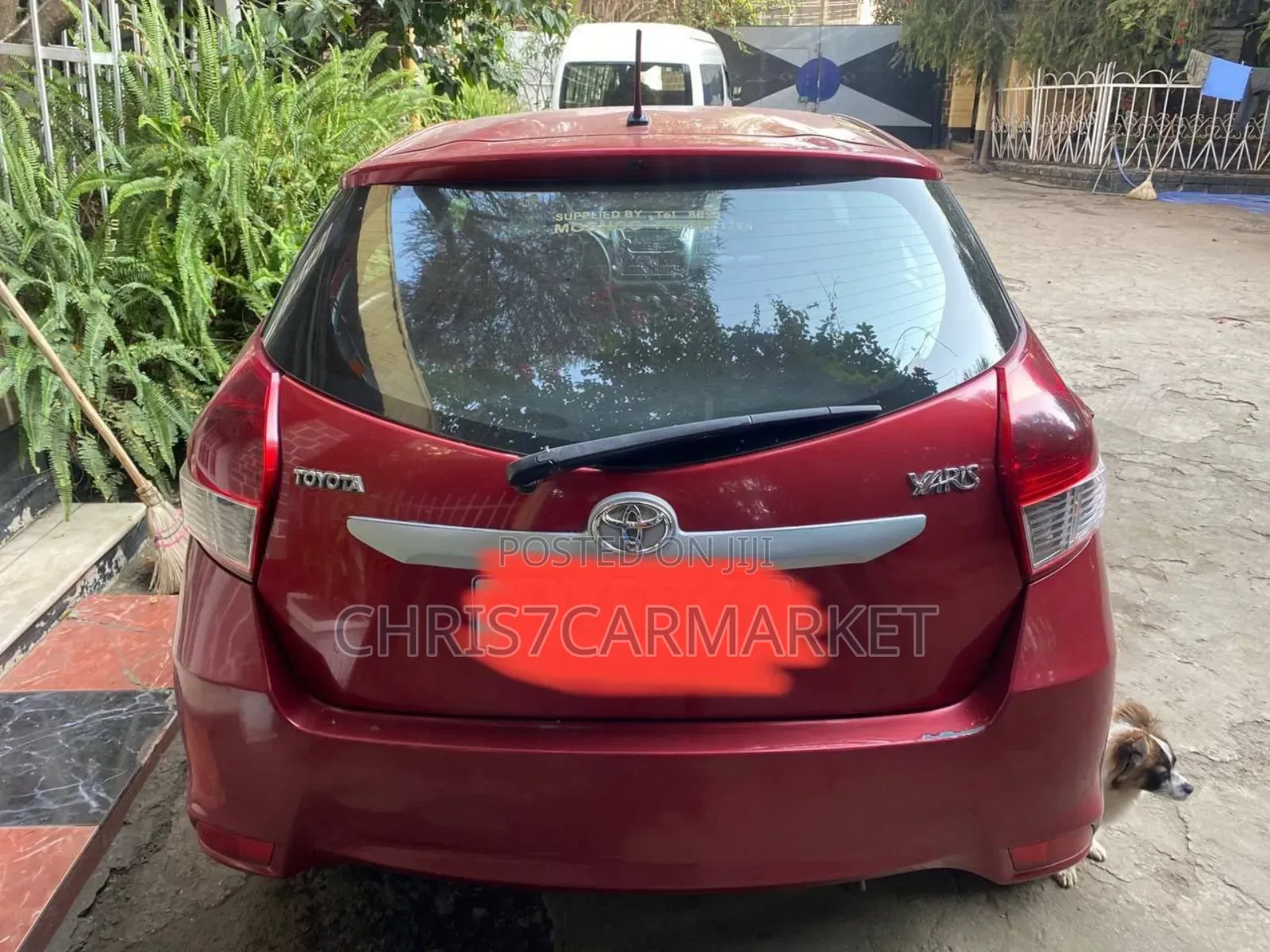 Toyota Yaris L Hatchback 5dr 2015 Burgundy