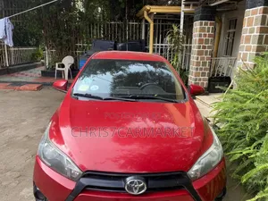 Toyota Yaris L Hatchback 5dr 2015 Burgundy